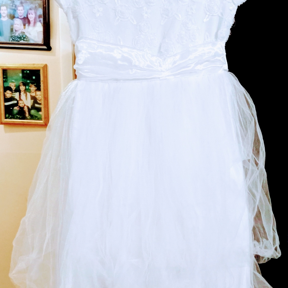 Girls wedding/flower girl  dress